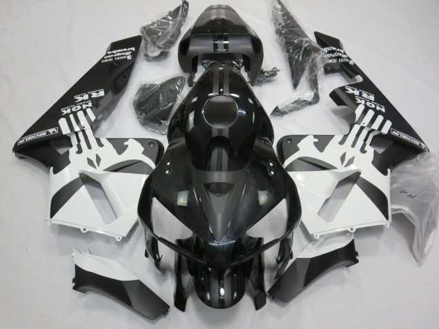 2005-2006 Logo Punisher Noir Mat & Blanc CBR600RR Carénage 2005-2006 Logo Punisher Noir Mat & Blanc CBR600RR Carénage