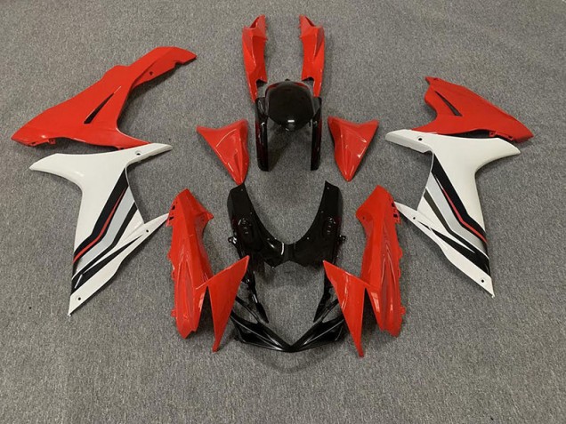 2011-2024 Style Rouge & Blanc Brillant GSXR 600-750 Carénage 2011-2024 Style Rouge & Blanc Brillant GSXR 600-750 Carénage